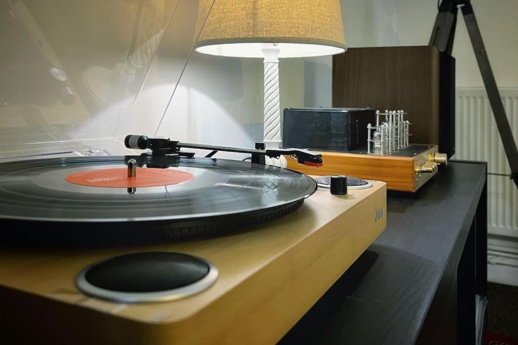 Urban Music Style Townhouse In Swansea City Center 외부 사진