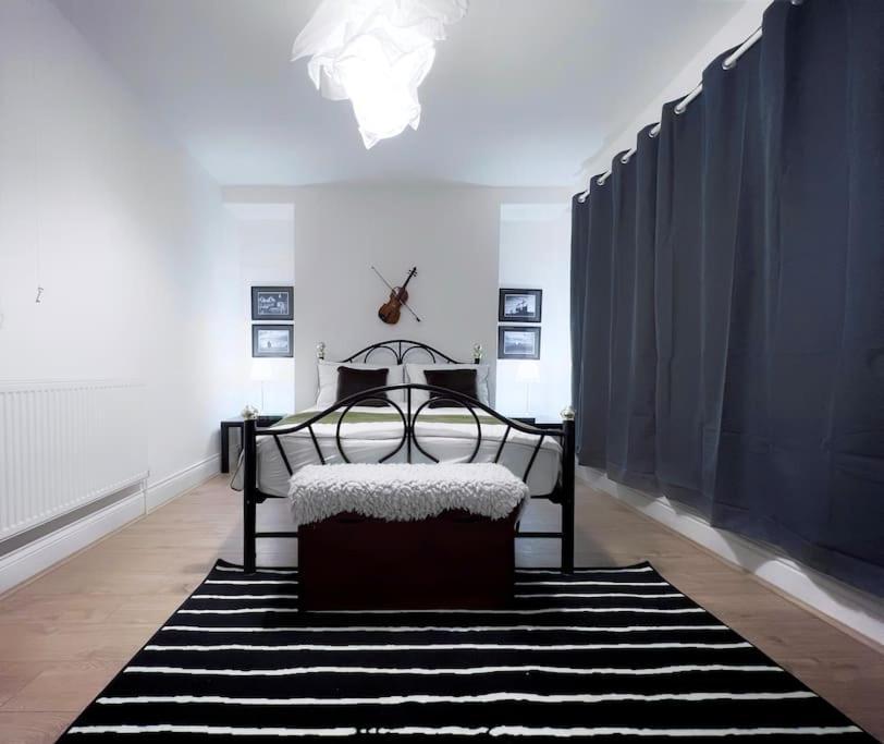 Urban Music Style Townhouse In Swansea City Center 외부 사진